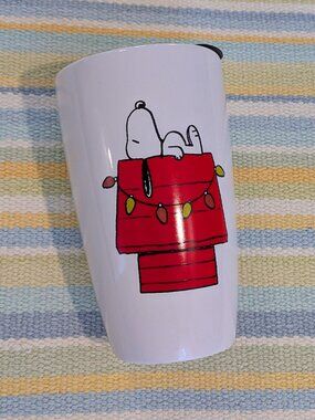 ⭐ NWOT Snoopy Stoneware Holiday Travel Mug